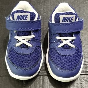 (SOLD) Toddler Boy Nike Tennis Shoes
